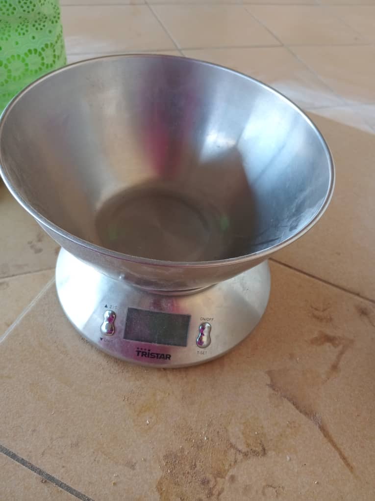 Balance de précision avec plateau