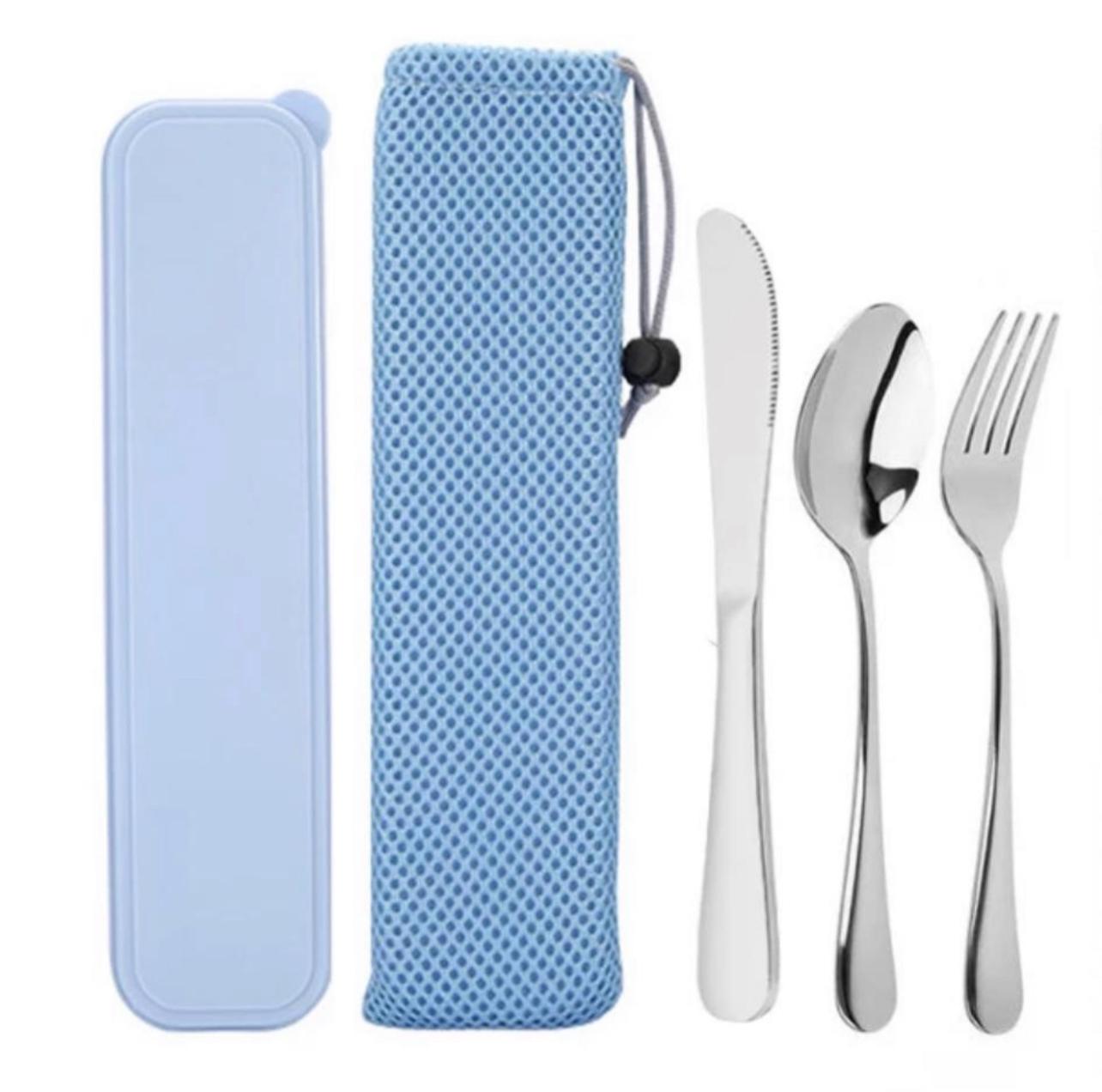 ENSEMBLE COUVERTS DANS LEUR BOITE