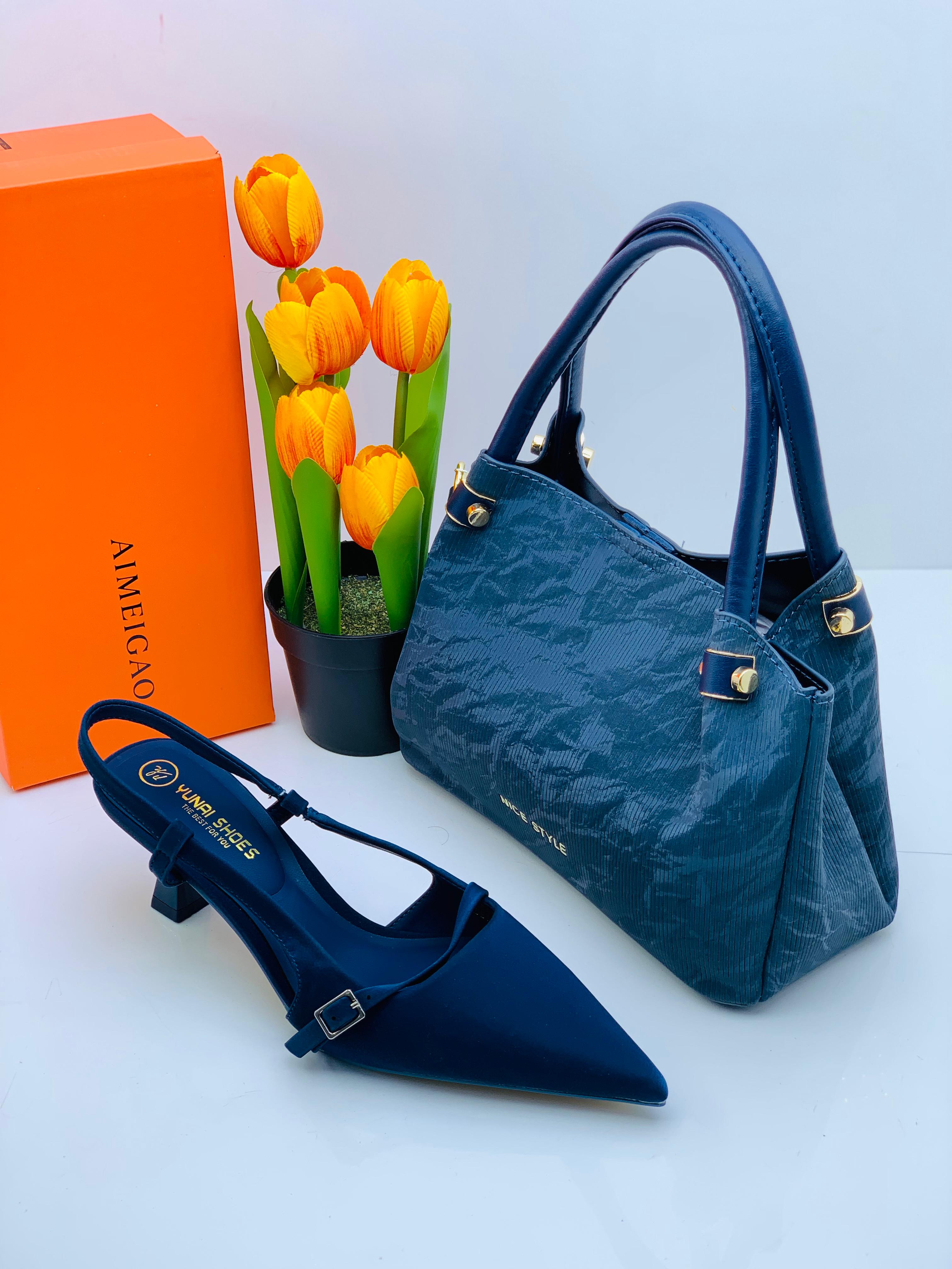 Ensemble sac a main dame et babouche à talon 