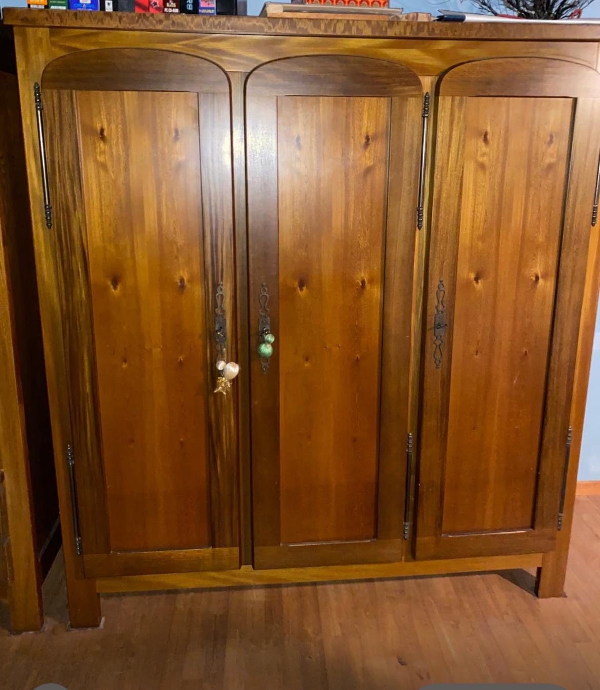 Armoire en bois 3 portes – Style Gautier