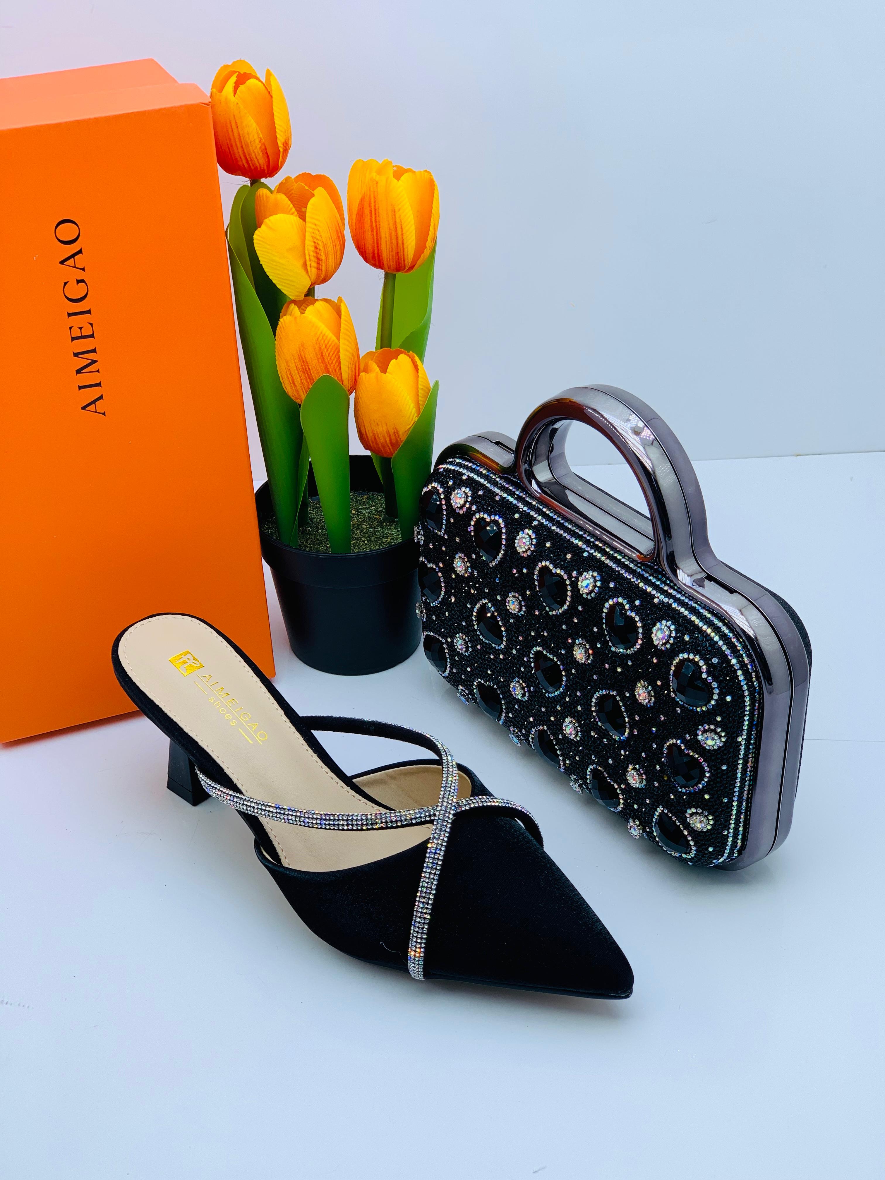 Ensemble sac a main dame et babouche à talon 