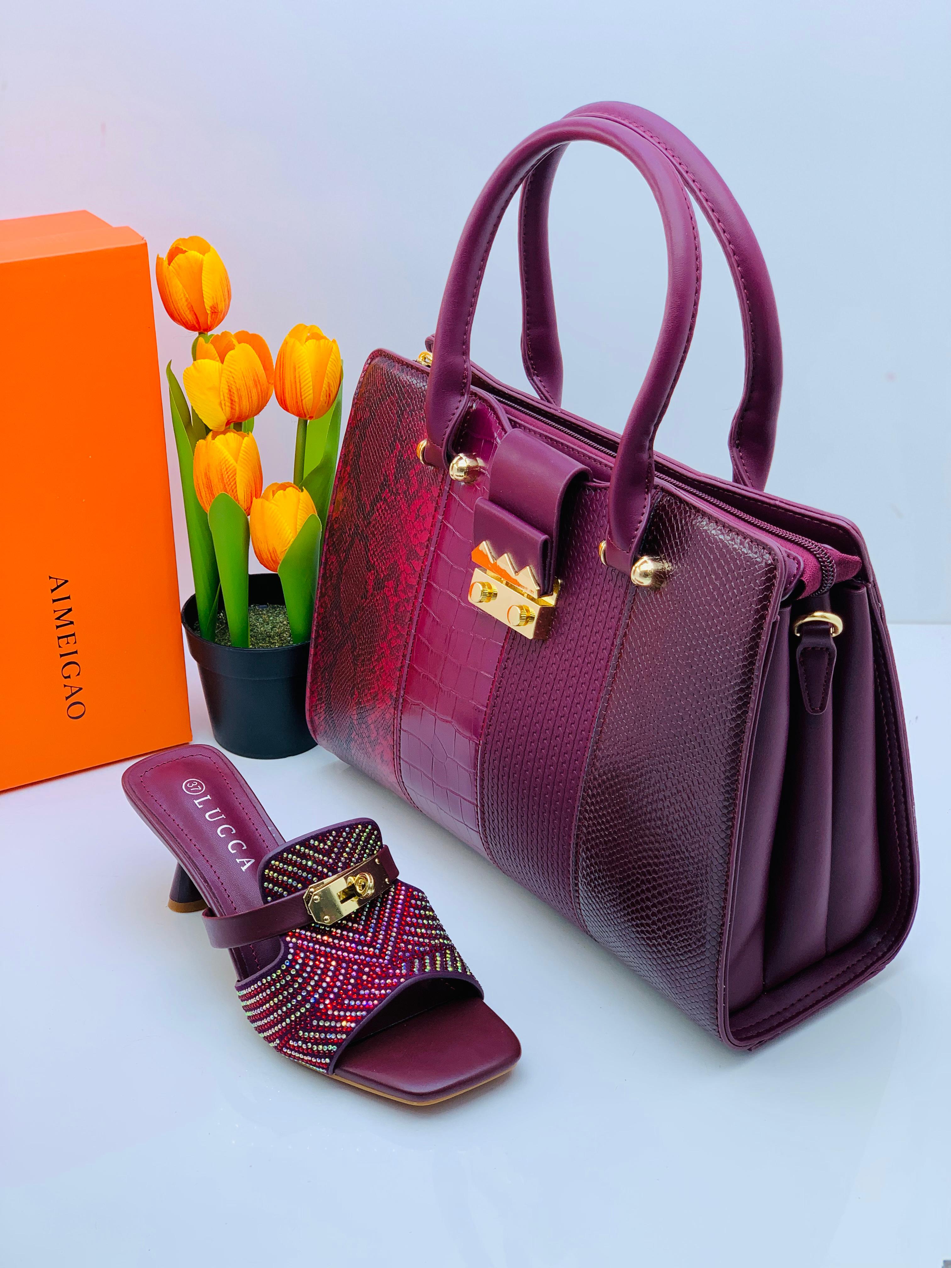 Ensemble sac a main dame et babouche à talon 