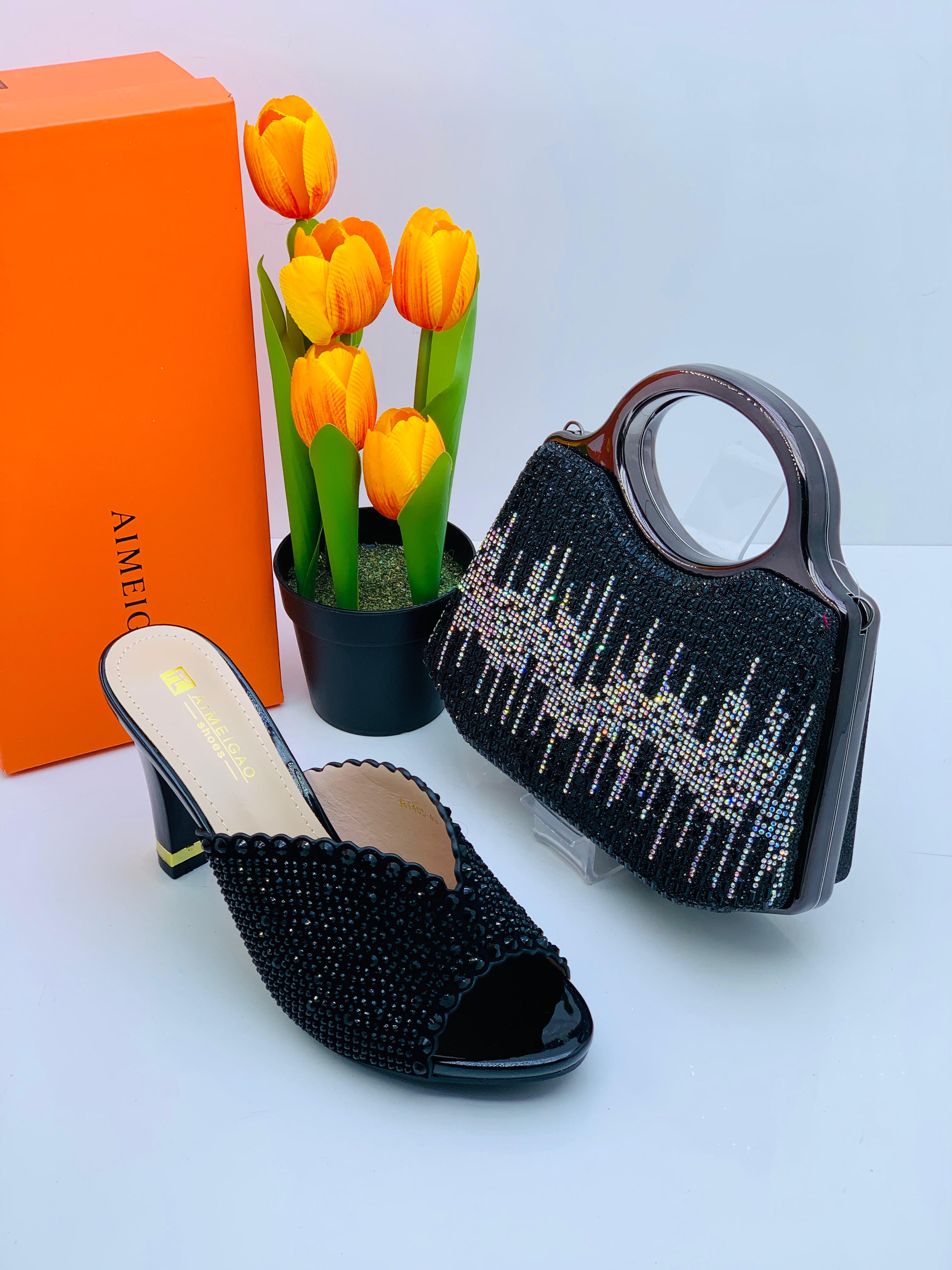 Ensemble sac a main dame et babouche à talon 