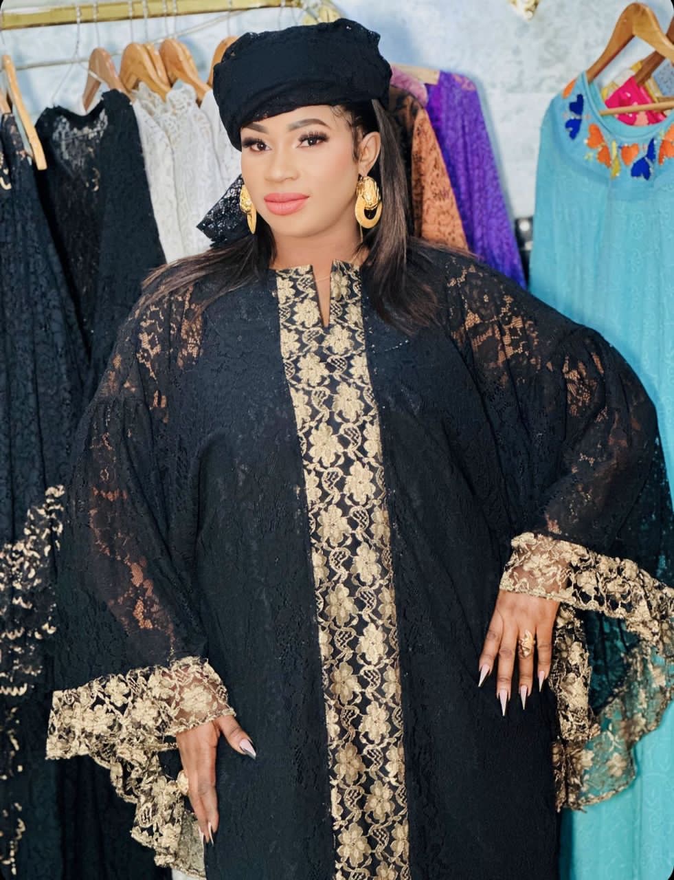 La boutique est sur la corniche ouest 