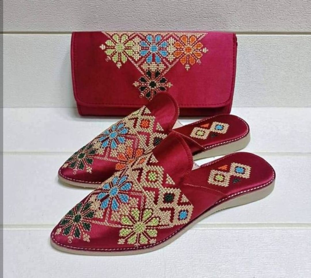 Babouche et pochette 