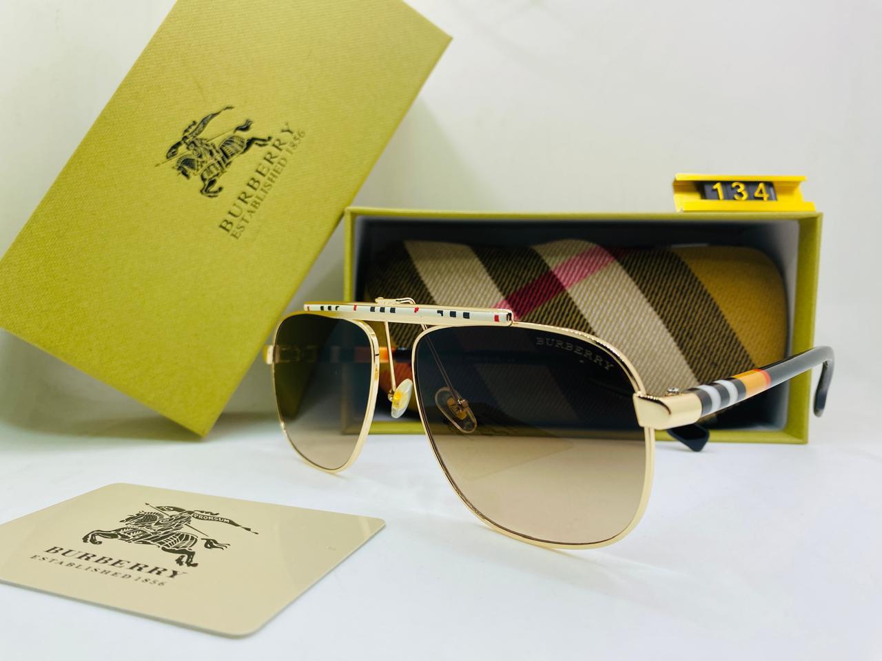 Lunettes Burberry – Modèle 134 