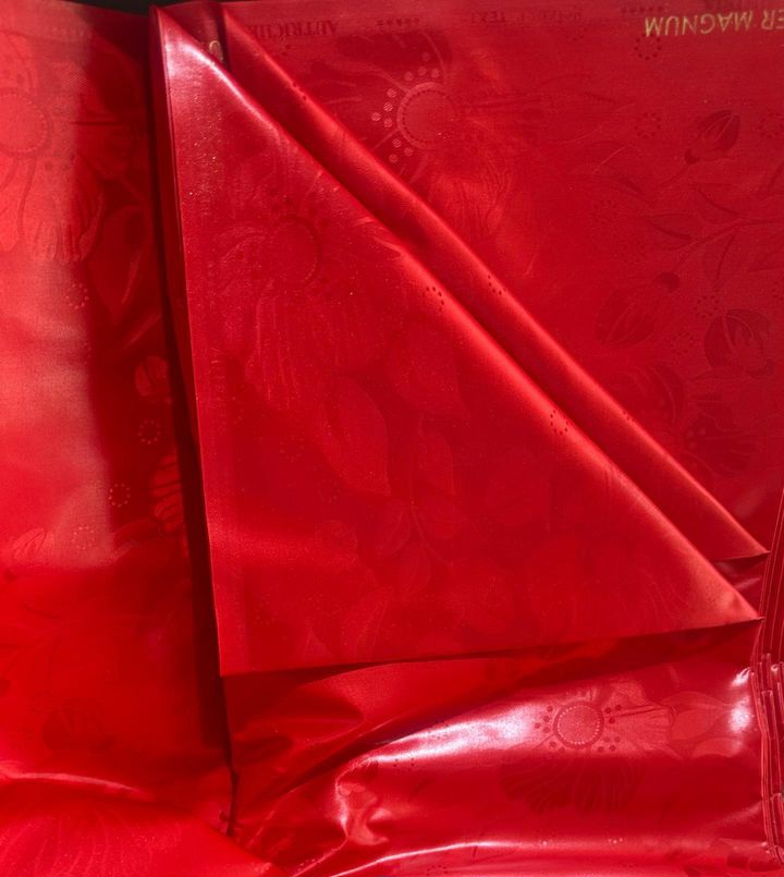 Getzner rouge le mètre 