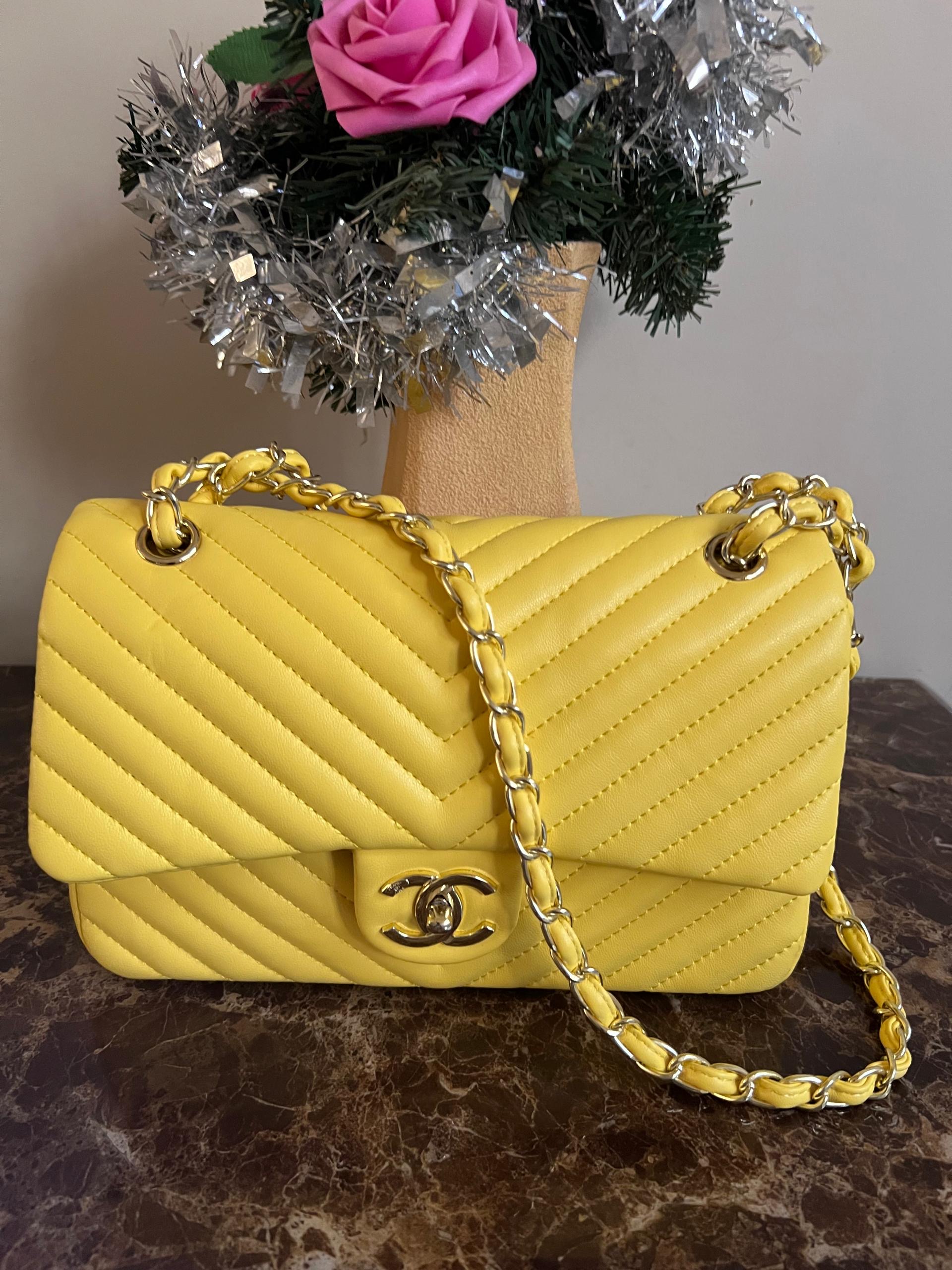 SAC DE MARQUE AVEC NUMÉRO DE SERIE